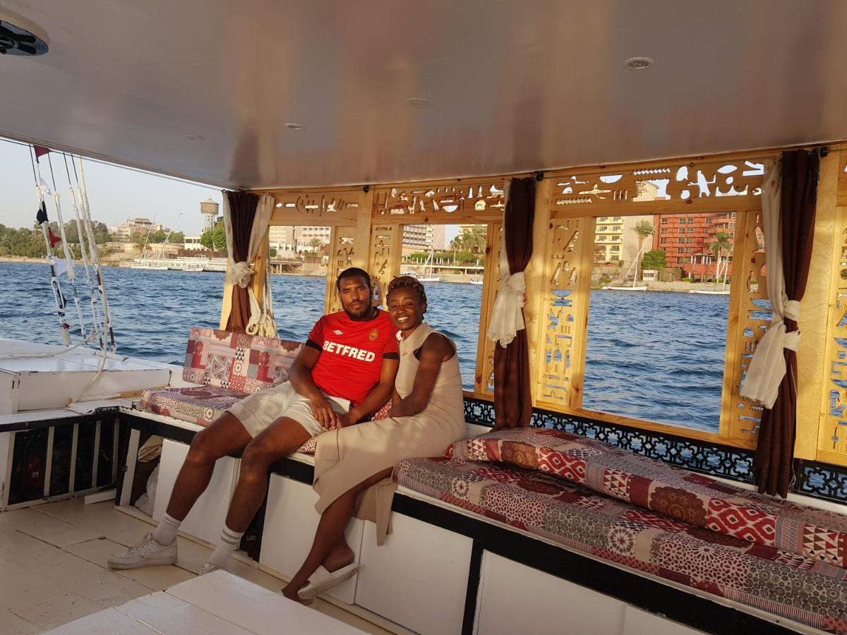 Nile Sunrise Felucca Boat Private Rental Luxor Eksteriør bilde