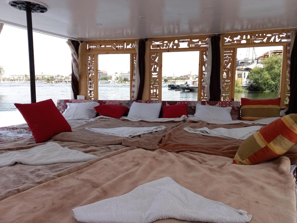 Nile Sunrise Felucca Boat Private Rental Luxor Eksteriør bilde