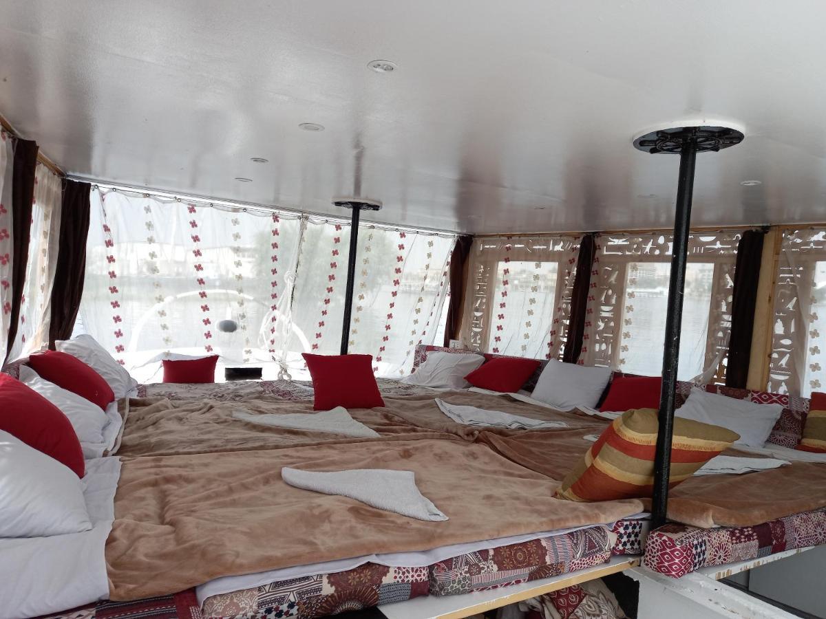 Nile Sunrise Felucca Boat Private Rental Luxor Eksteriør bilde