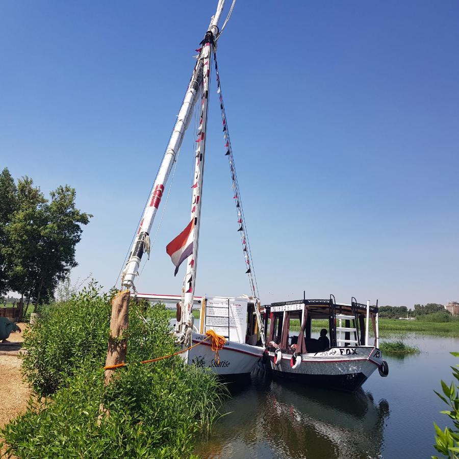 Nile Sunrise Felucca Boat Private Rental Luxor Eksteriør bilde