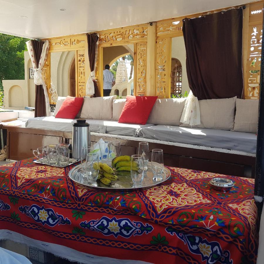 Nile Sunrise Felucca Boat Private Rental Luxor Eksteriør bilde