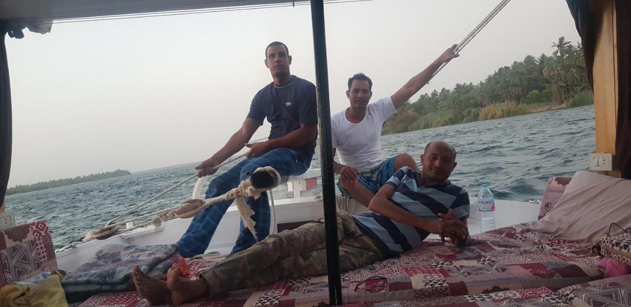 Nile Sunrise Felucca Boat Private Rental Luxor Eksteriør bilde