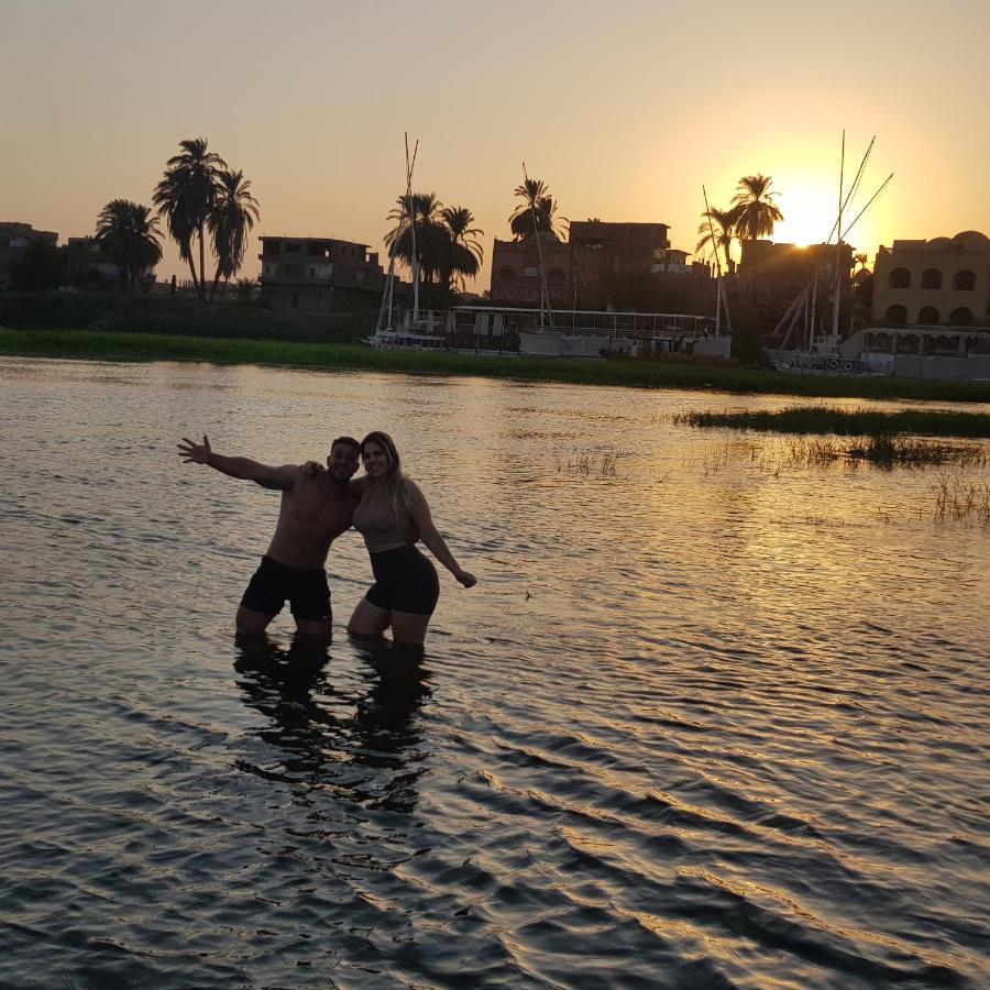 Nile Sunrise Felucca Boat Private Rental Luxor Eksteriør bilde