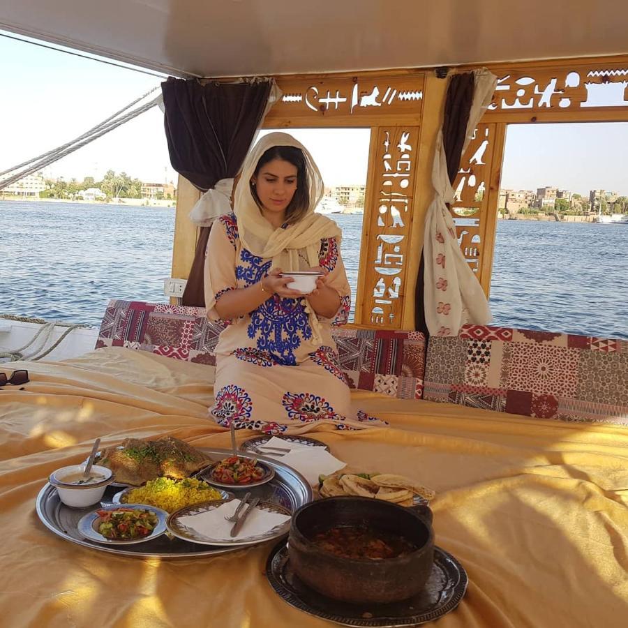 Nile Sunrise Felucca Boat Private Rental Luxor Eksteriør bilde
