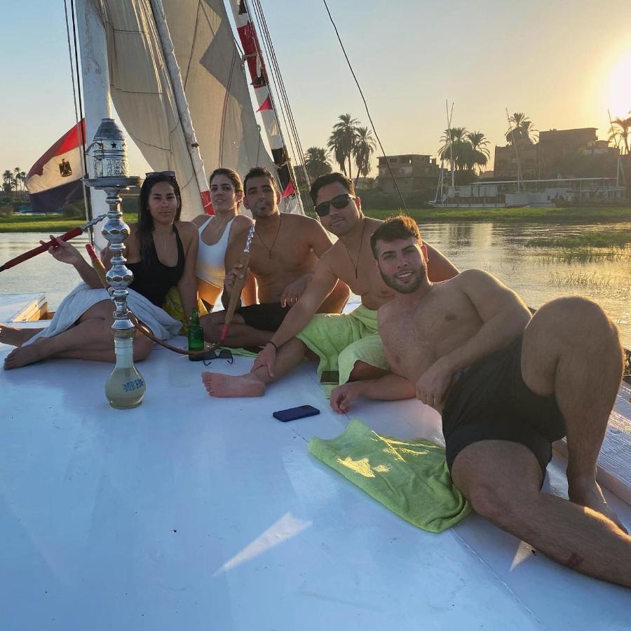 Nile Sunrise Felucca Boat Private Rental Luxor Eksteriør bilde